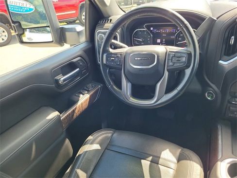 Used 2023 GMC Sierra 3500 Denali w/ Denali Ultimate Package image 15