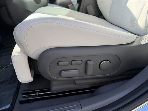 New 2026 Hyundai Ioniq 5 Limited image 14