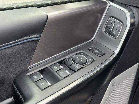 New 2026 Ford F250 Platinum AWD/4WD image 10