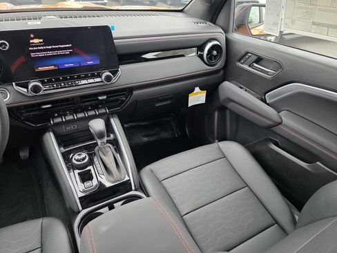 New 2025 Chevrolet Colorado Z71 w/ Technology Package image 18