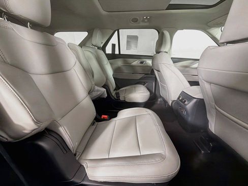 New 2026 Ford Explorer Active w/ Active Comfort Package AWD/4WD image 30