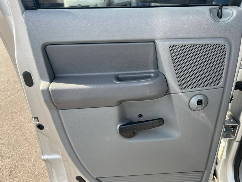 Used 2009 Dodge Ram 2500 Truck SLT w/ Popular Equipment Group AWD/4WD image 19