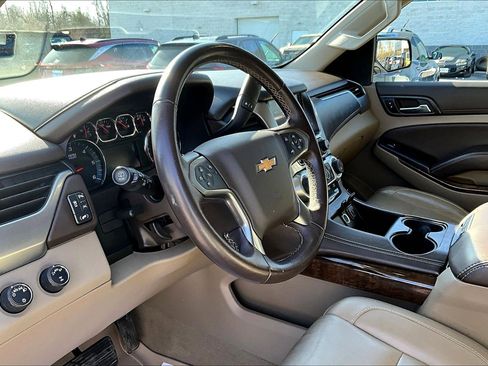 Used 2020 Chevrolet Tahoe LT image 14