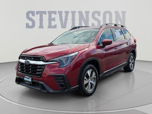 Used 2024 Subaru Ascent Premium w/ Convenience Package AWD/4WD image 1