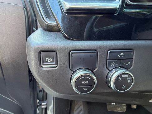 Used 2025 GMC Sierra 1500 SLE w/ Preferred Package RWD image 22