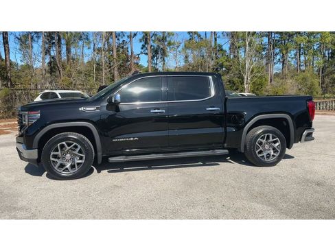 Certified 2023 GMC Sierra 1500 SLT w/ SLT Convenience Package image 5