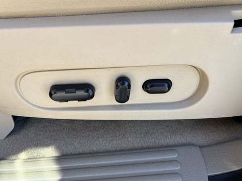 Used 2008 Mercury Mountaineer Base image 28