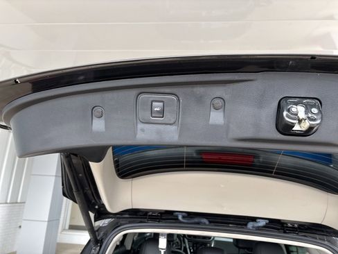 Used 2019 Nissan Murano Platinum image 28