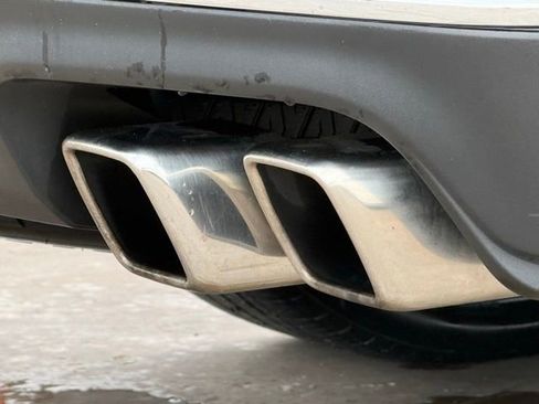 Used 2025 Chevrolet Tahoe High Country image 11