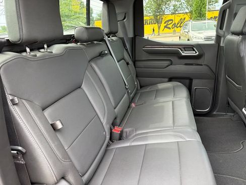 Used 2022 GMC Sierra 1500 SLT w/ SLT Premium Plus Package AWD/4WD image 28