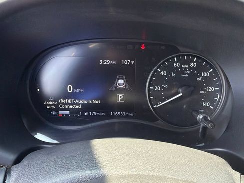 Used 2021 Nissan Kicks SR w/ SR Premium Package FWD image 6
