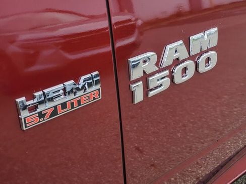 Used 2017 RAM 1500 ST w/ SXT Appearance Group AWD/4WD image 25