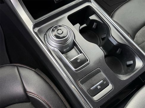 Used 2021 Ford Edge ST-Line image 27