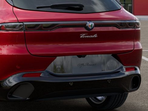 New 2025 Alfa Romeo Tonale w/ Premium Package AWD/4WD image 14