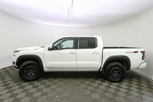 Used 2026 Nissan Frontier PRO-4X AWD/4WD image 6
