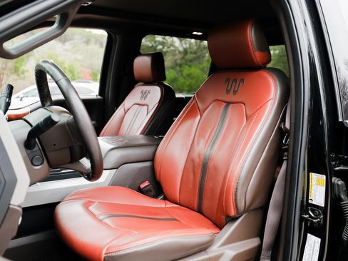 Used 2022 Ford F250 King Ranch w/ King Ranch Ultimate Package image 5