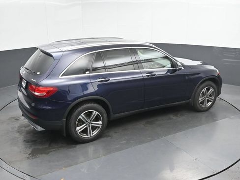 Used 2019 Mercedes-Benz GLC 300 4MATIC image 32