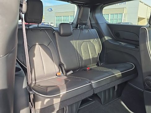 New 2026 Chrysler Pacifica Limited w/ S Appearance Package image 47