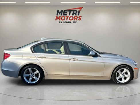 Used 2014 BMW 320i Sedan image 6