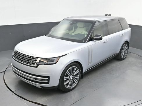 Used 2025 Land Rover Range Rover Long Wheelbase Autobiography AWD/4WD image 36