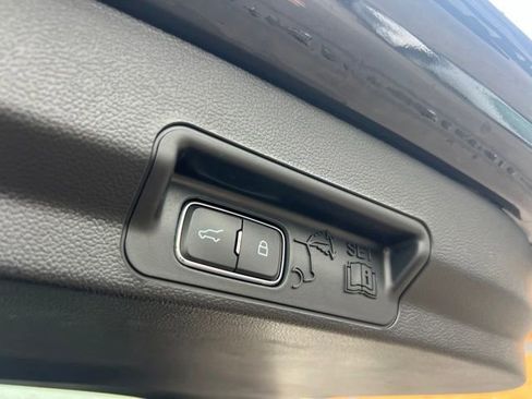 Certified 2024 Ford Explorer XLT w/ Equipment Group 202A AWD/4WD image 19