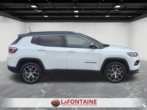 Used 2024 Jeep Compass Limited AWD/4WD image 6