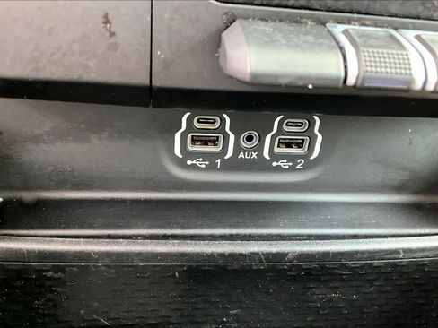 Used 2021 RAM 1500 Laramie RWD image 34