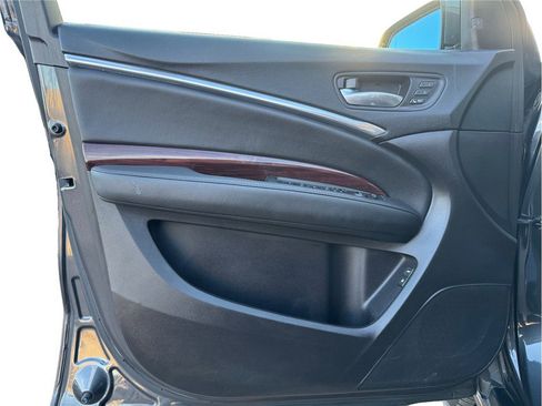 Used 2016 Acura MDX SH-AWD w/ Technology Package image 18