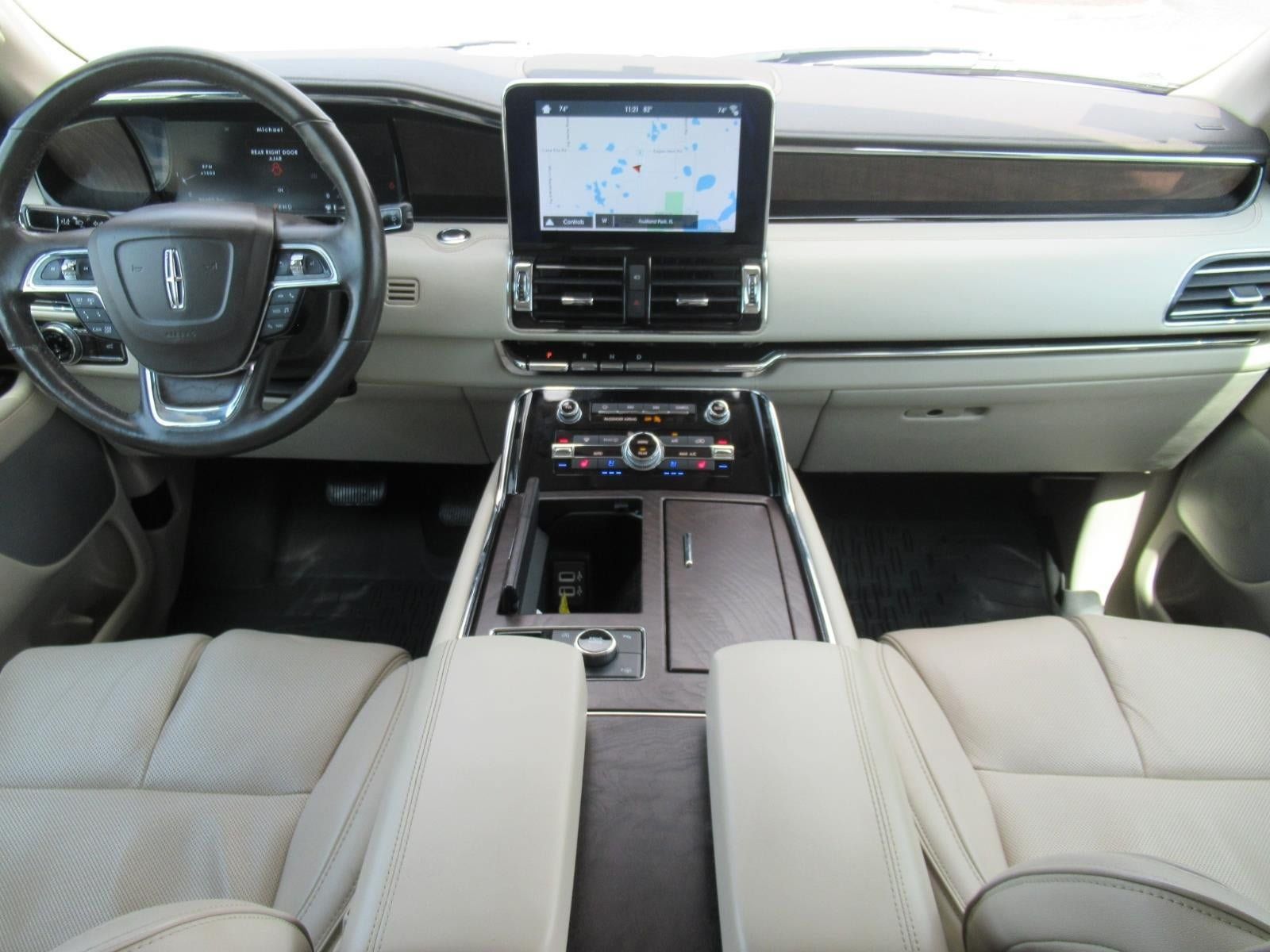 Used 2019 Lincoln Navigator Reserve AWD/4WD image 12