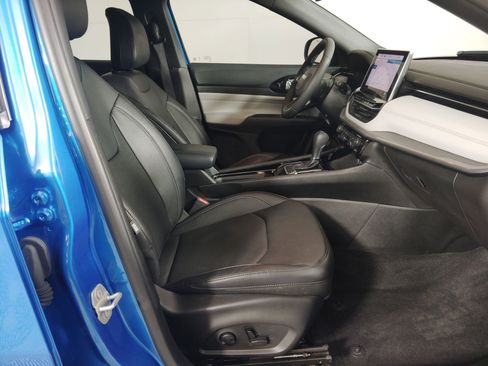 Used 2025 Jeep Compass Limited w/ Elite Group image 27