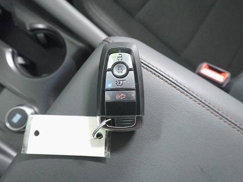 Certified 2025 Ford Explorer Active image 31