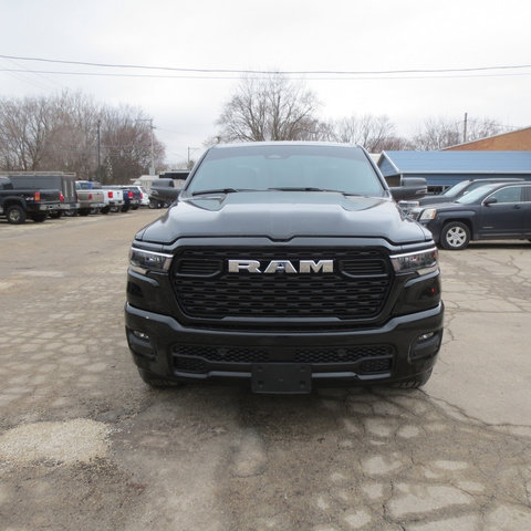 Used 2025 RAM 1500 Big Horn AWD/4WD image 3