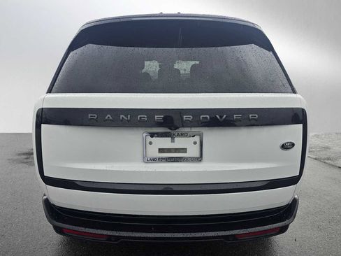 Used 2022 Land Rover Range Rover SE image 4