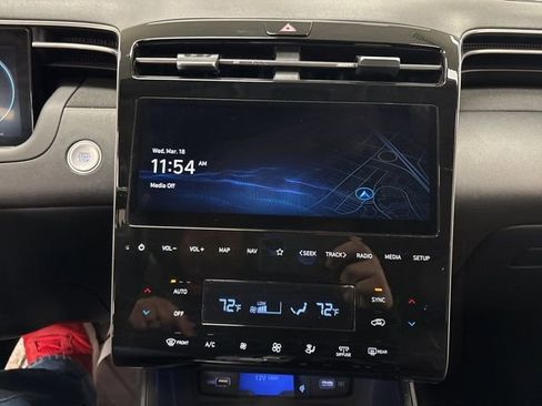 Used 2024 Hyundai Tucson Limited image 21