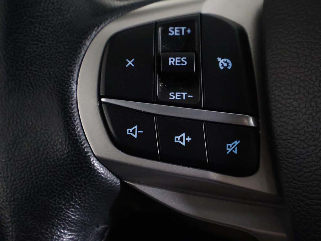 Used 2022 Ford Explorer XLT w/ Equipment Group 202A AWD/4WD image 40