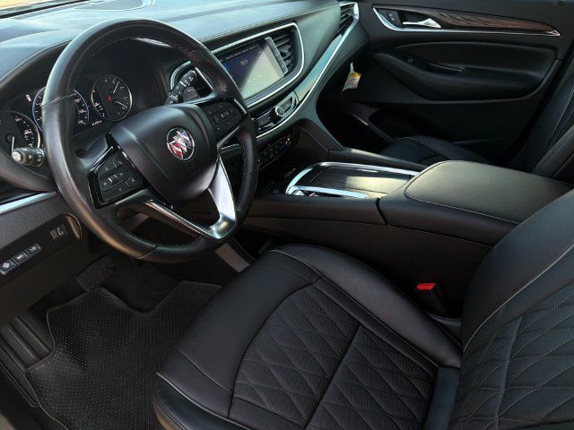 Used 2023 Buick Enclave Avenir w/ Avenir Technology Package FWD image 11