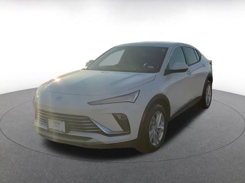 Used 2025 Buick Envista Preferred image 7