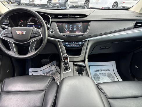 Used 2018 Cadillac XT5 Luxury w/ Driver Awareness Package FWD image 28