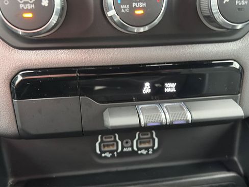 Used 2023 RAM 1500 Big Horn AWD/4WD image 13