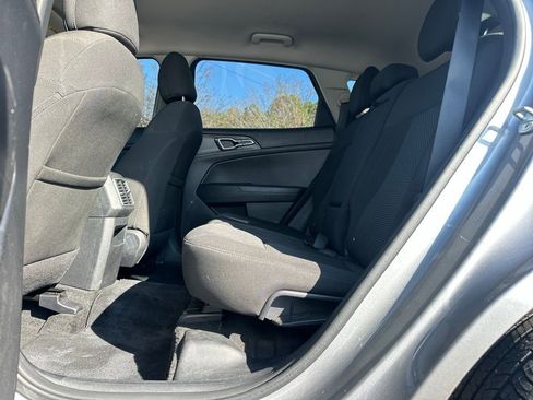 Used 2023 Kia Sportage LX image 18