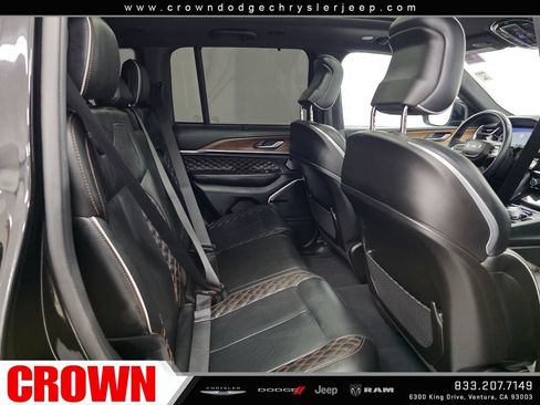 Used 2023 Jeep Grand Cherokee Summit w/ Adv Protech Group IV AWD/4WD image 15