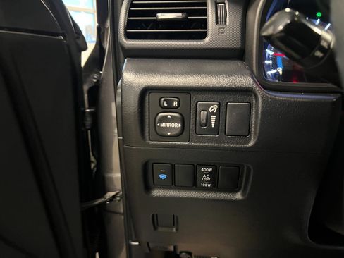 Used 2019 Toyota 4Runner TRD Off-Road image 15