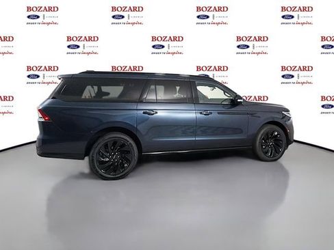New 2025 Lincoln Navigator L Reserve w/ Jet Appearance Package AWD/4WD image 8