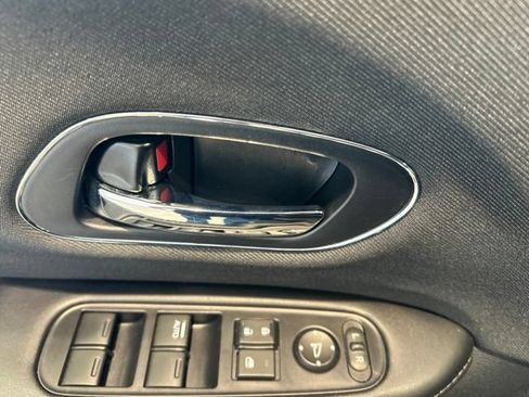 Used 2020 Honda HR-V EX image 9
