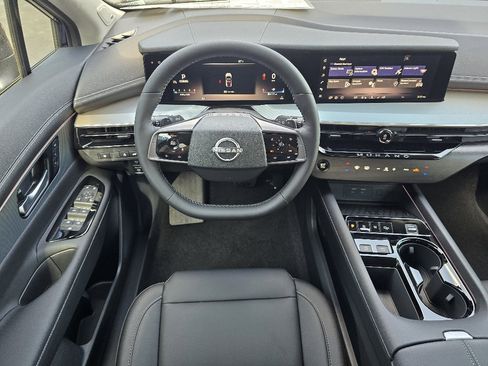 New 2025 Nissan Murano SL image 12