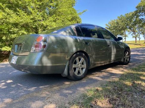 Used 2003 Nissan Altima 2.5 SL FWD image 4