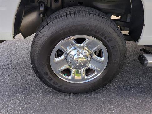 Used 2018 RAM 2500 Tradesman w/ Chrome Appearance Group image 30