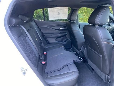 New 2025 Buick Envista Avenir image 24