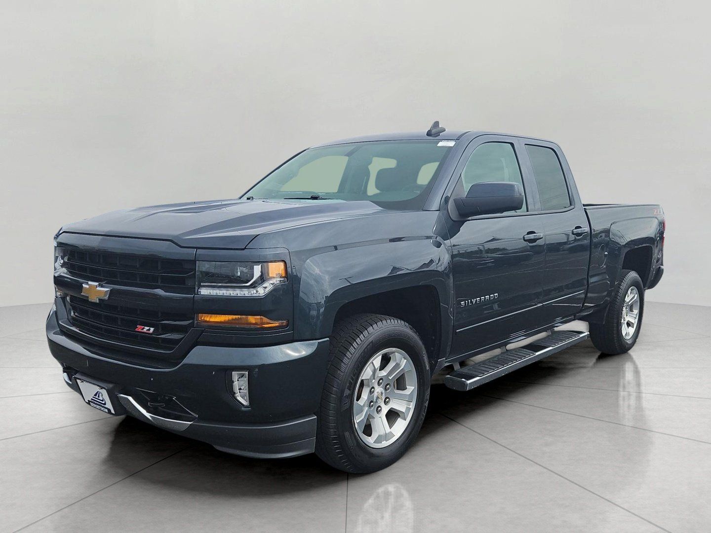 Used 2018 Chevrolet Silverado 1500 LT w/ All Star Edition AWD/4WD image 4