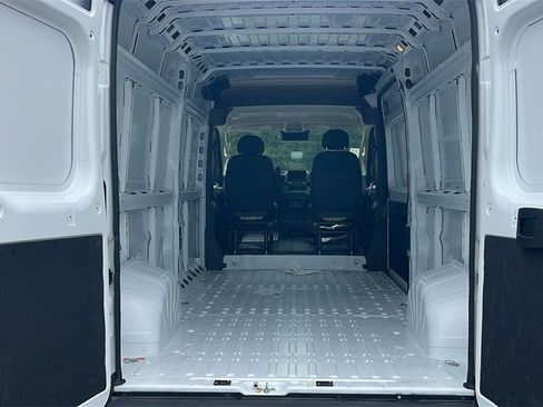 New 2025 RAM ProMaster 2500 image 10